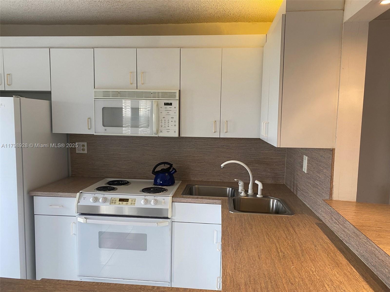 MC ALLISTER TERRACE - Residential