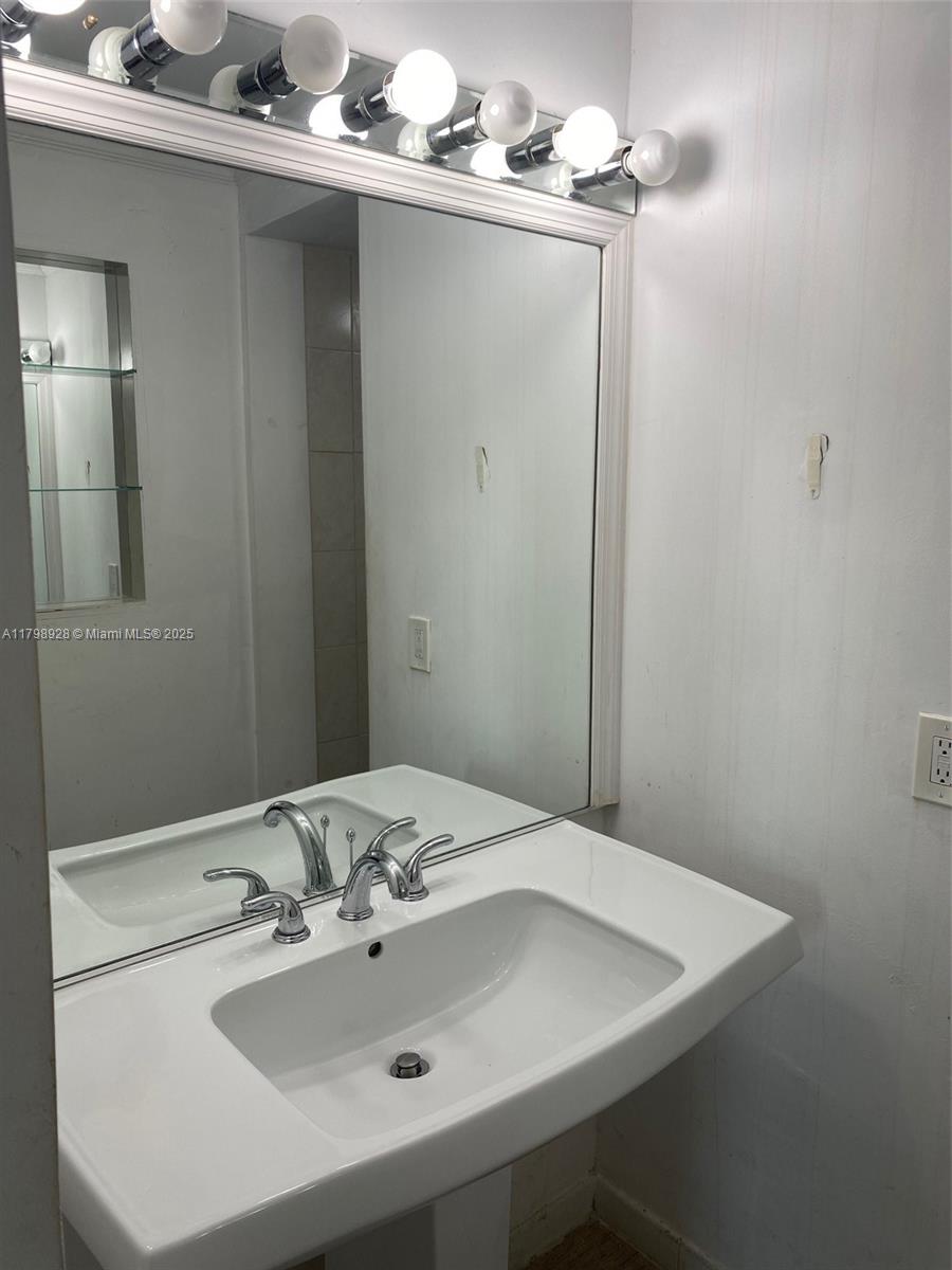 MC ALLISTER TERRACE - Residential