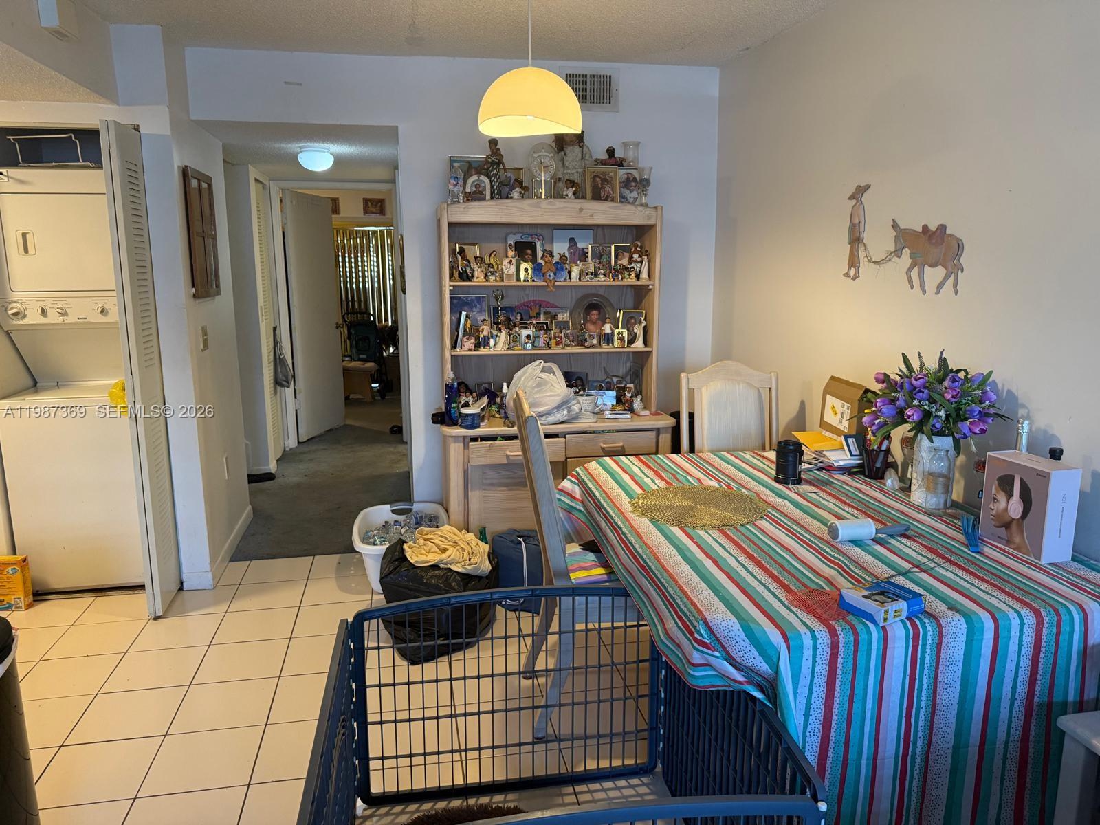 FOUNTAIN PK VILLAGE HOMES - Residential