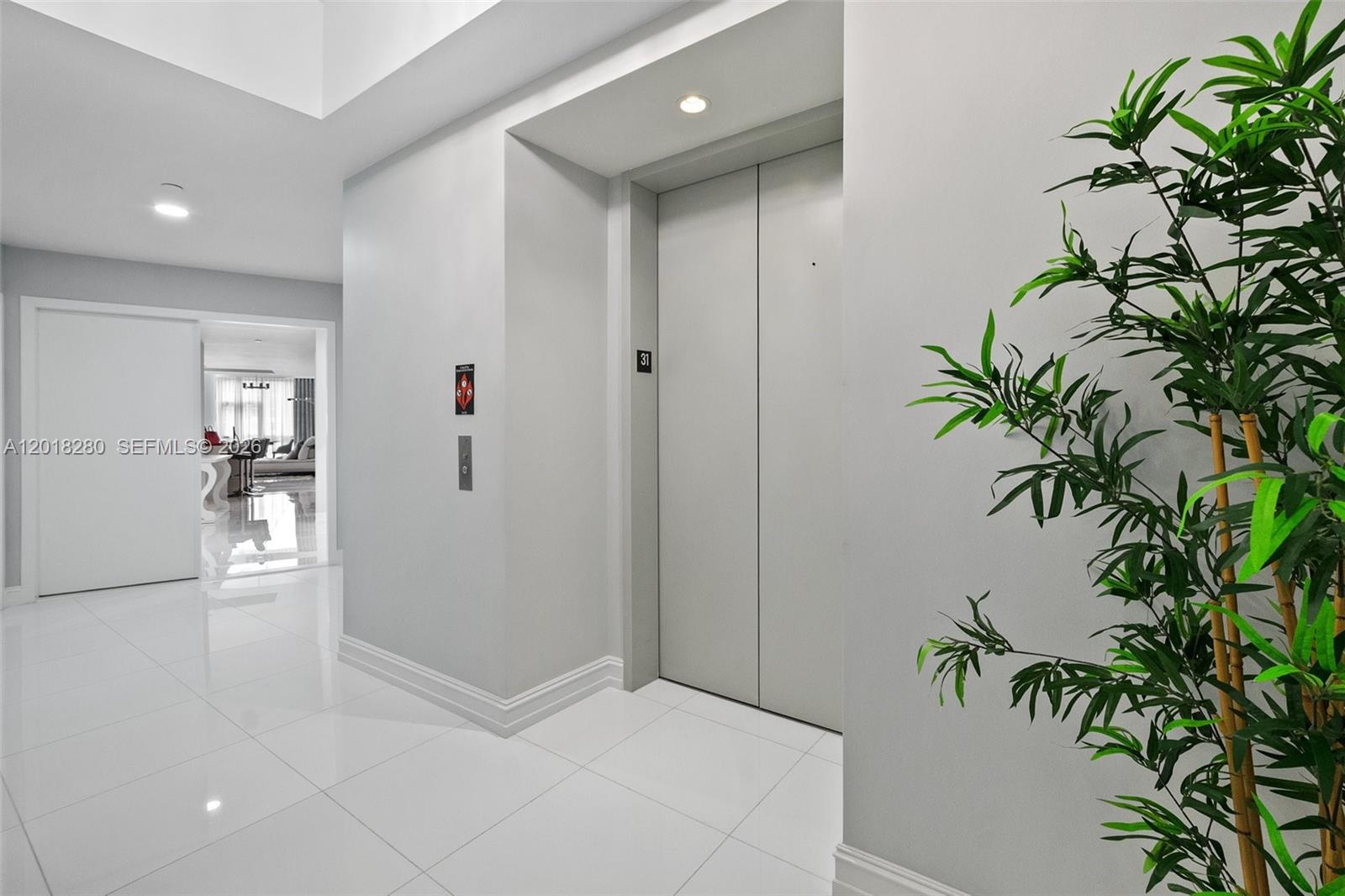 851 NE 1st Ave 3111