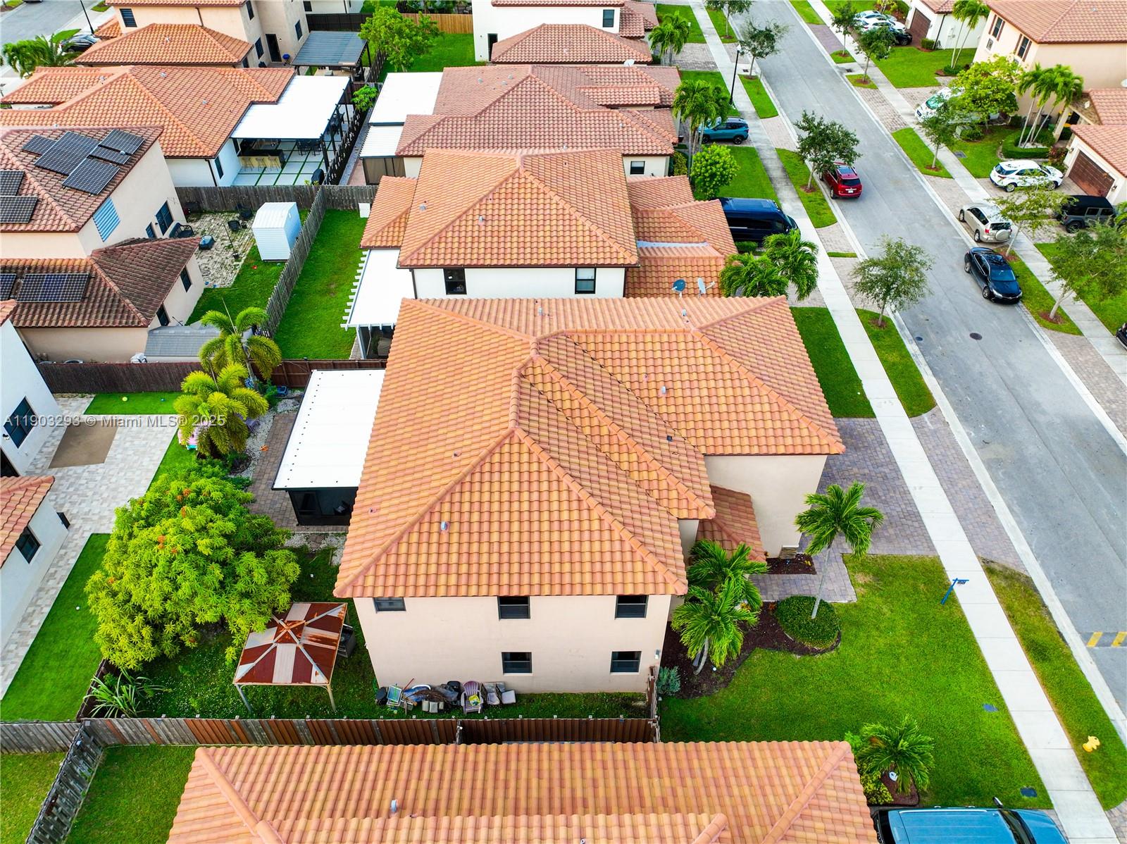 BAYWINDS OF DOMINICA AND - Residential