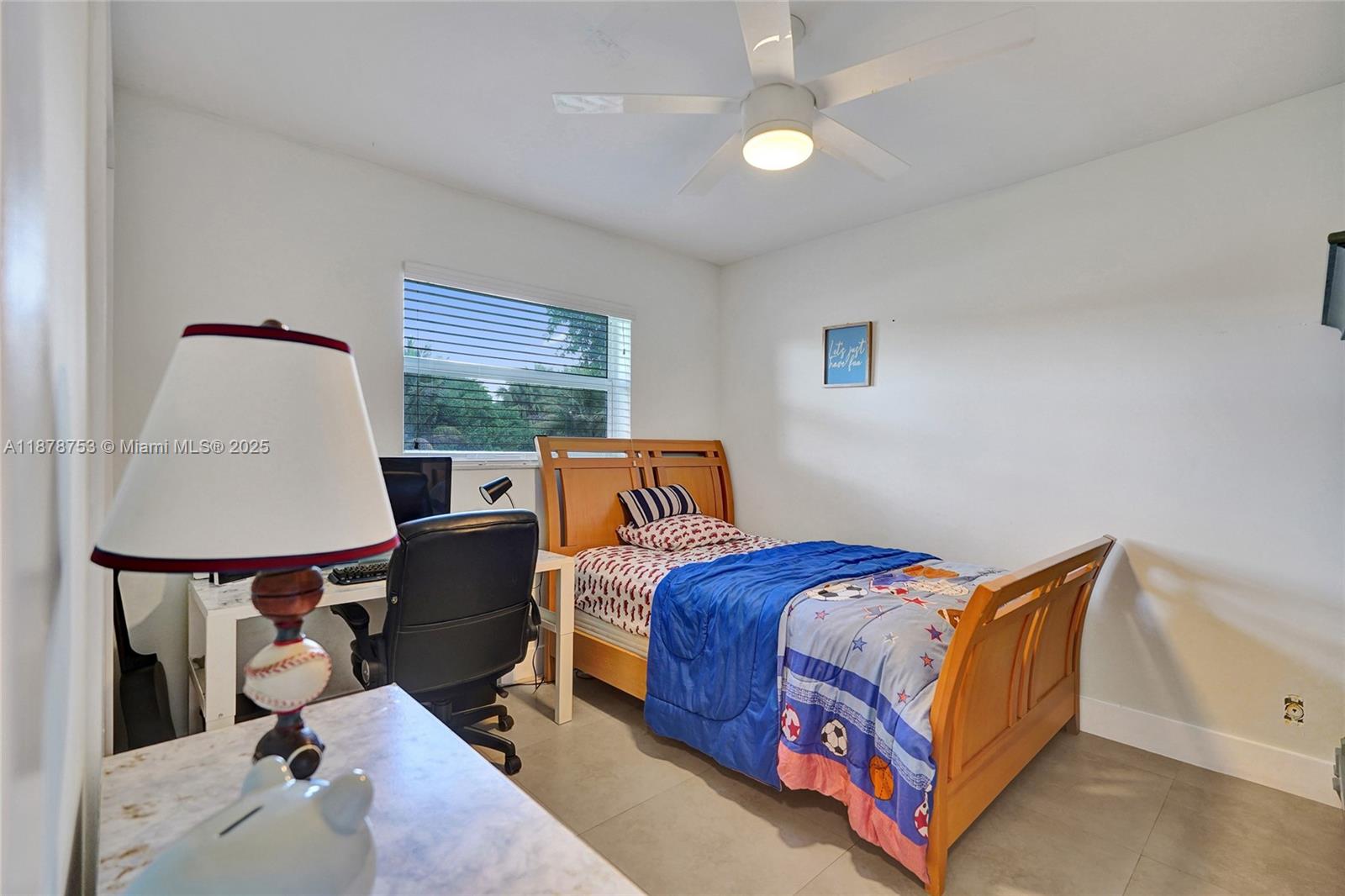 CORAL SPRINGS VILLAGE GRE - Residential