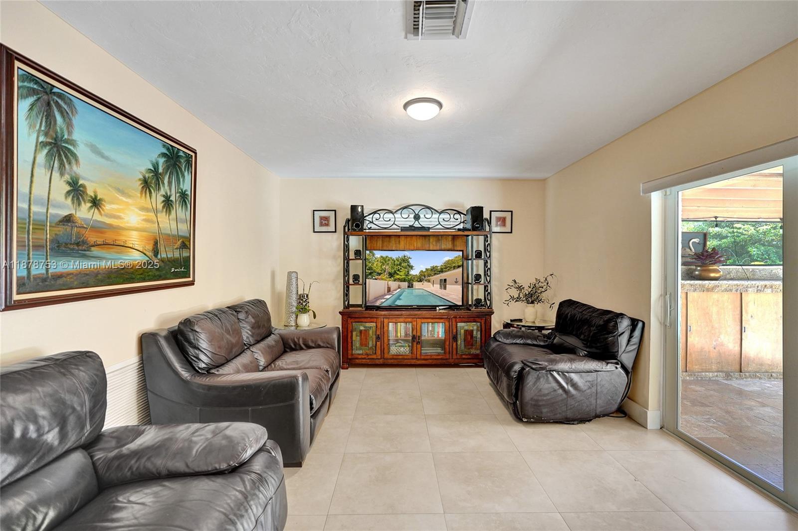 CORAL SPRINGS VILLAGE GRE - Residential