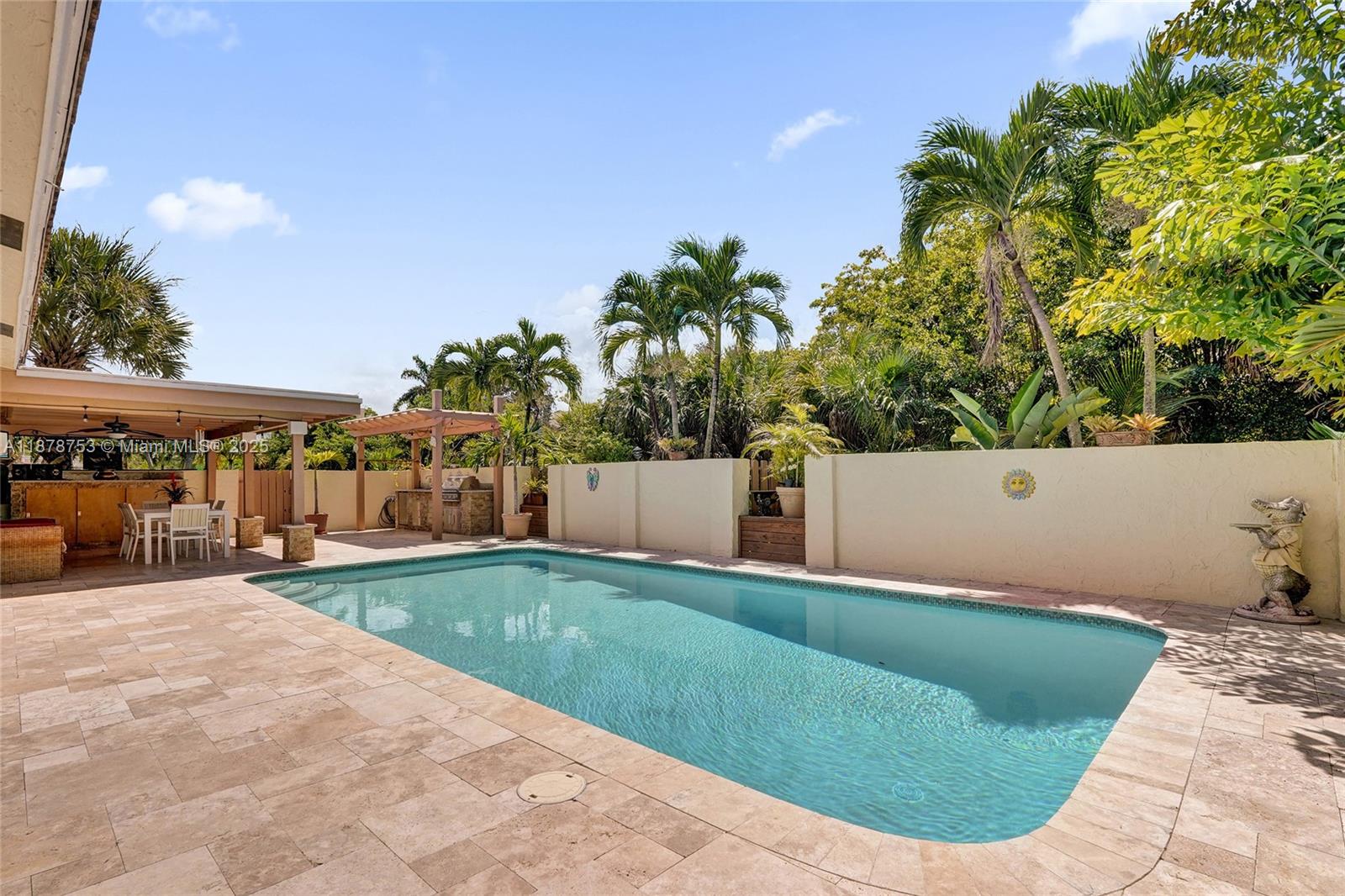 CORAL SPRINGS VILLAGE GRE - Residential