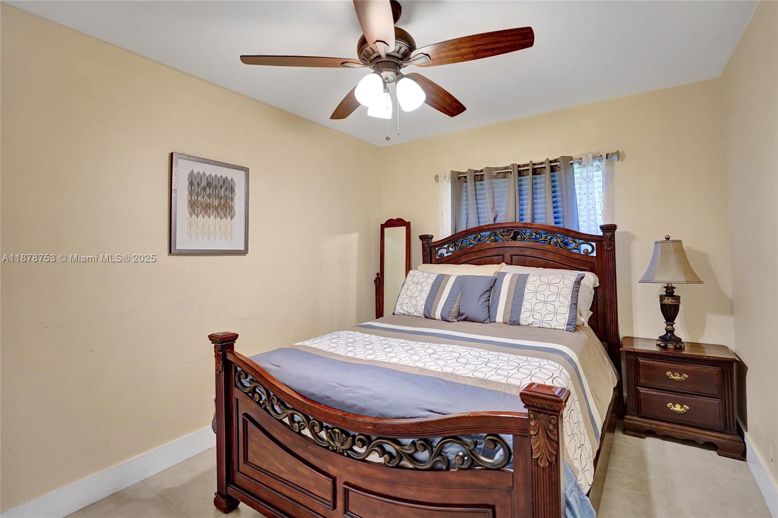 CORAL SPRINGS VILLAGE GRE - Residential