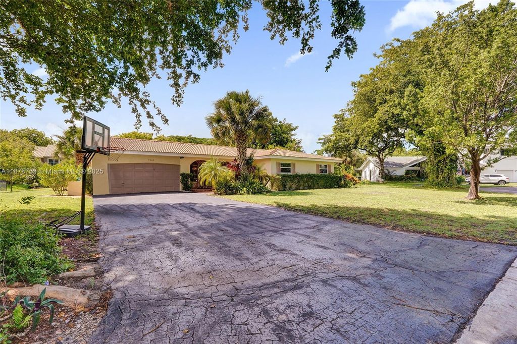 Photo of 9060 NW 32nd St, Coral Springs, FL 33065 (MLS # A11878753)