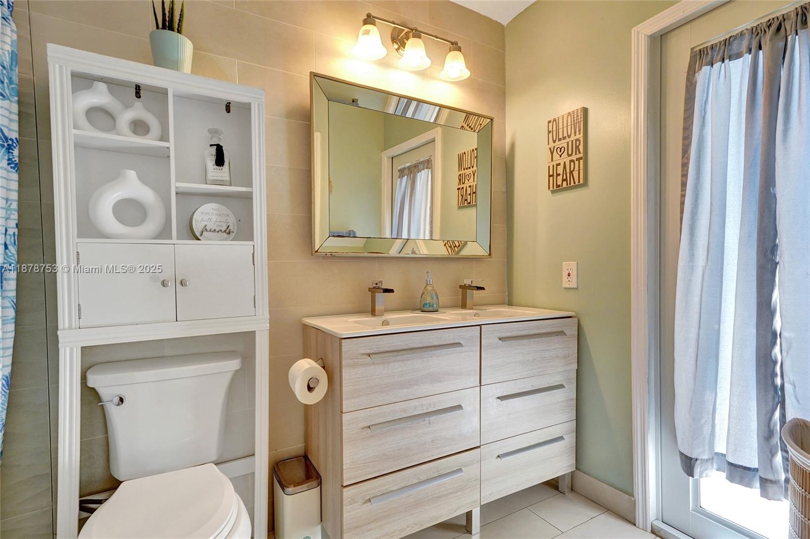 CORAL SPRINGS VILLAGE GRE - Residential