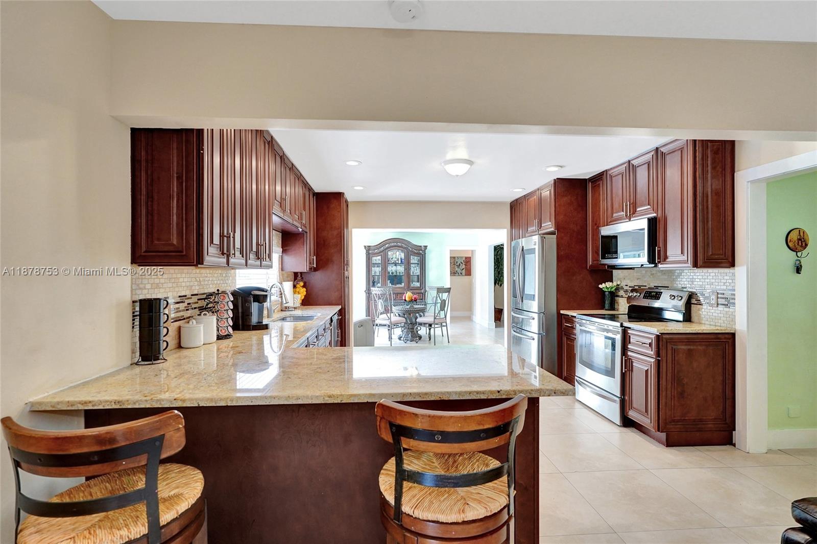 CORAL SPRINGS VILLAGE GRE - Residential