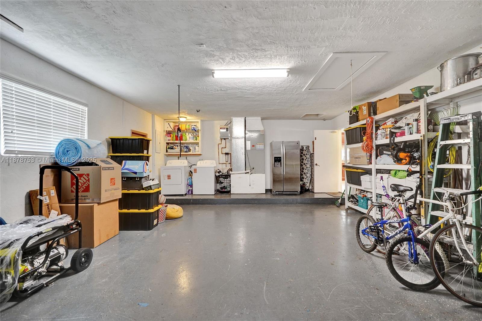 CORAL SPRINGS VILLAGE GRE - Residential