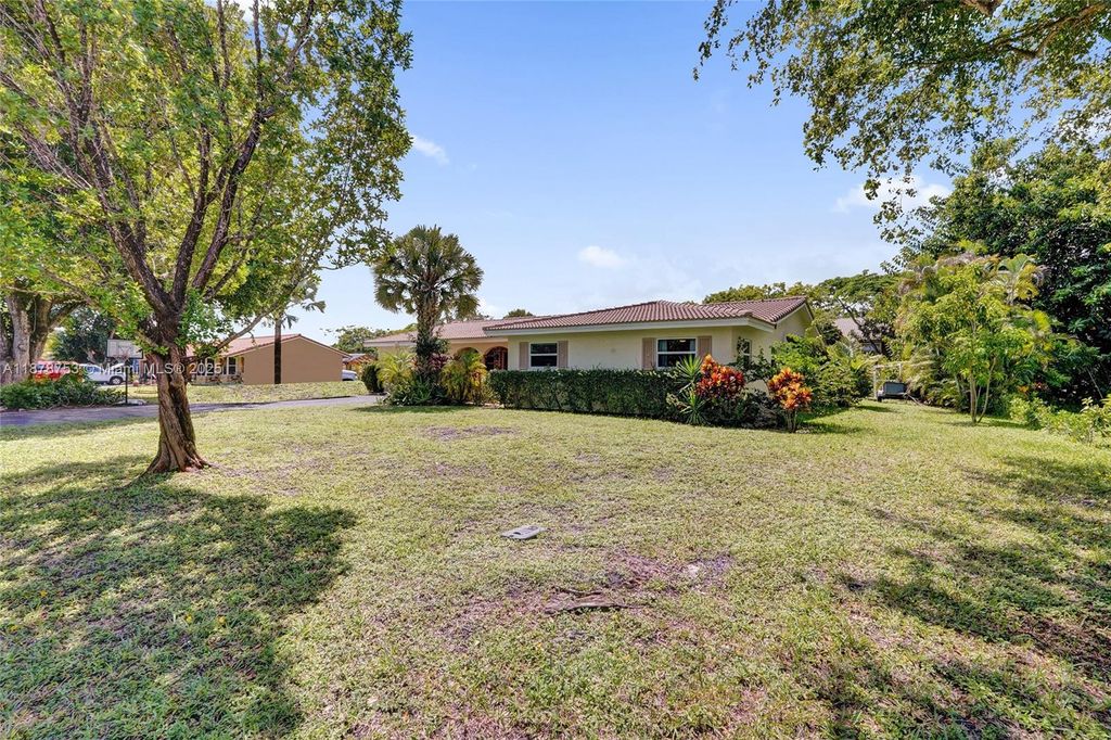 Photo of 9060 NW 32nd St, Coral Springs, FL 33065 (MLS # A11878753)