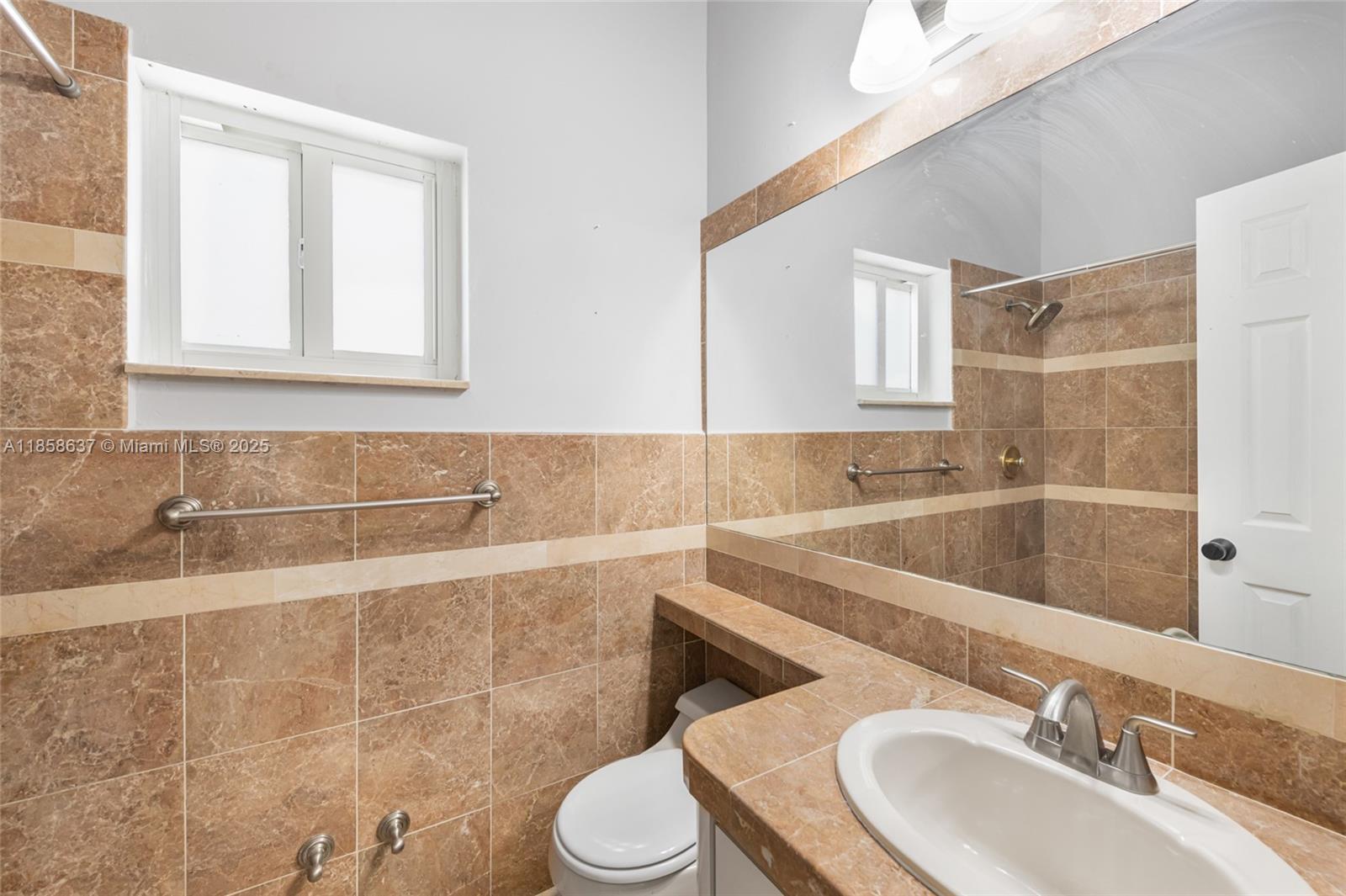 COLONIAL PINES - Residential