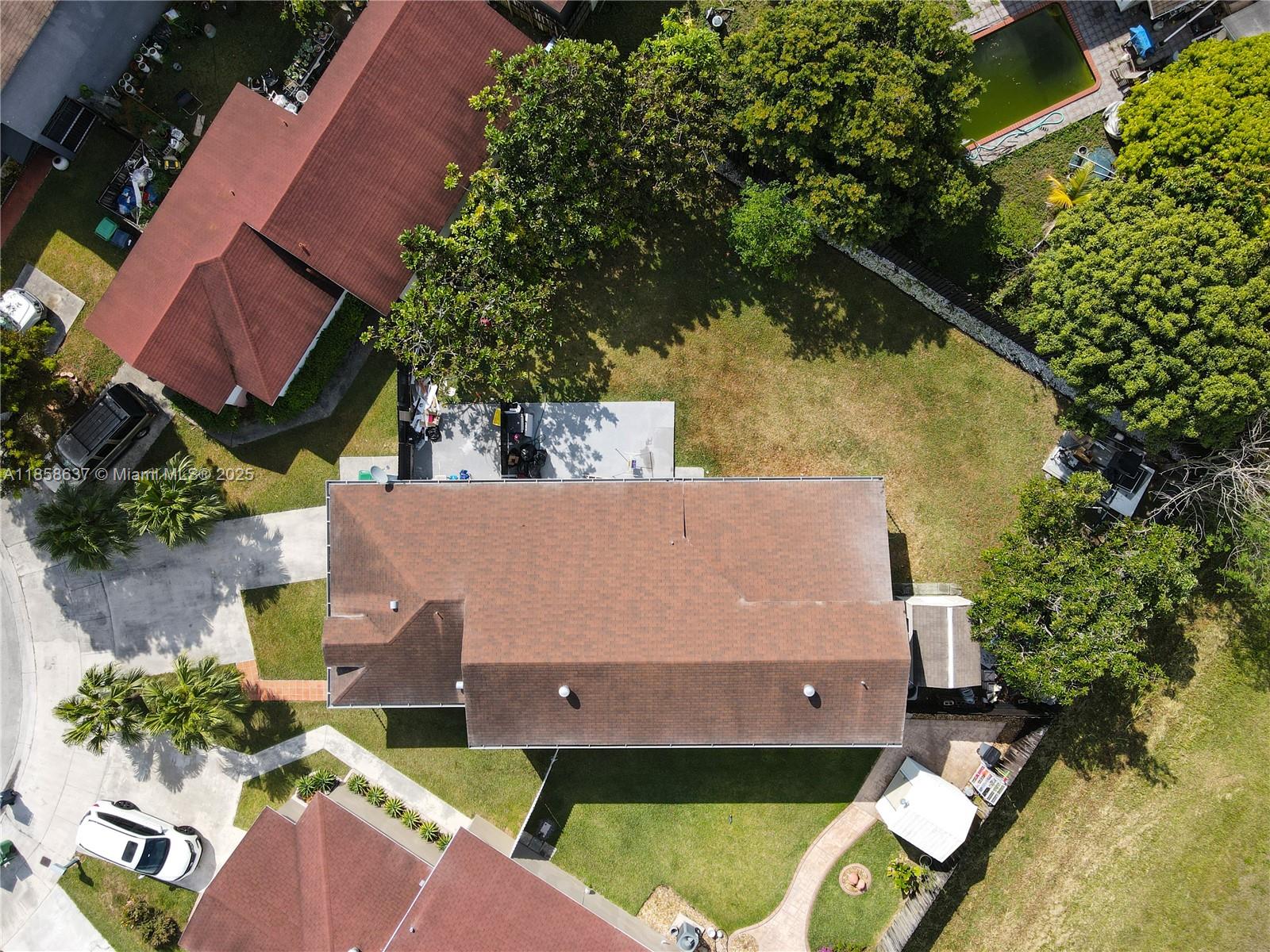 COLONIAL PINES - Residential