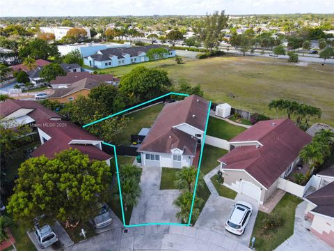 11518 SW 174th St Miami FL 33157