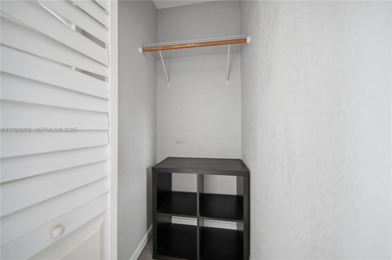 WESTWOOD LAKE 11TH ADDN - Residential