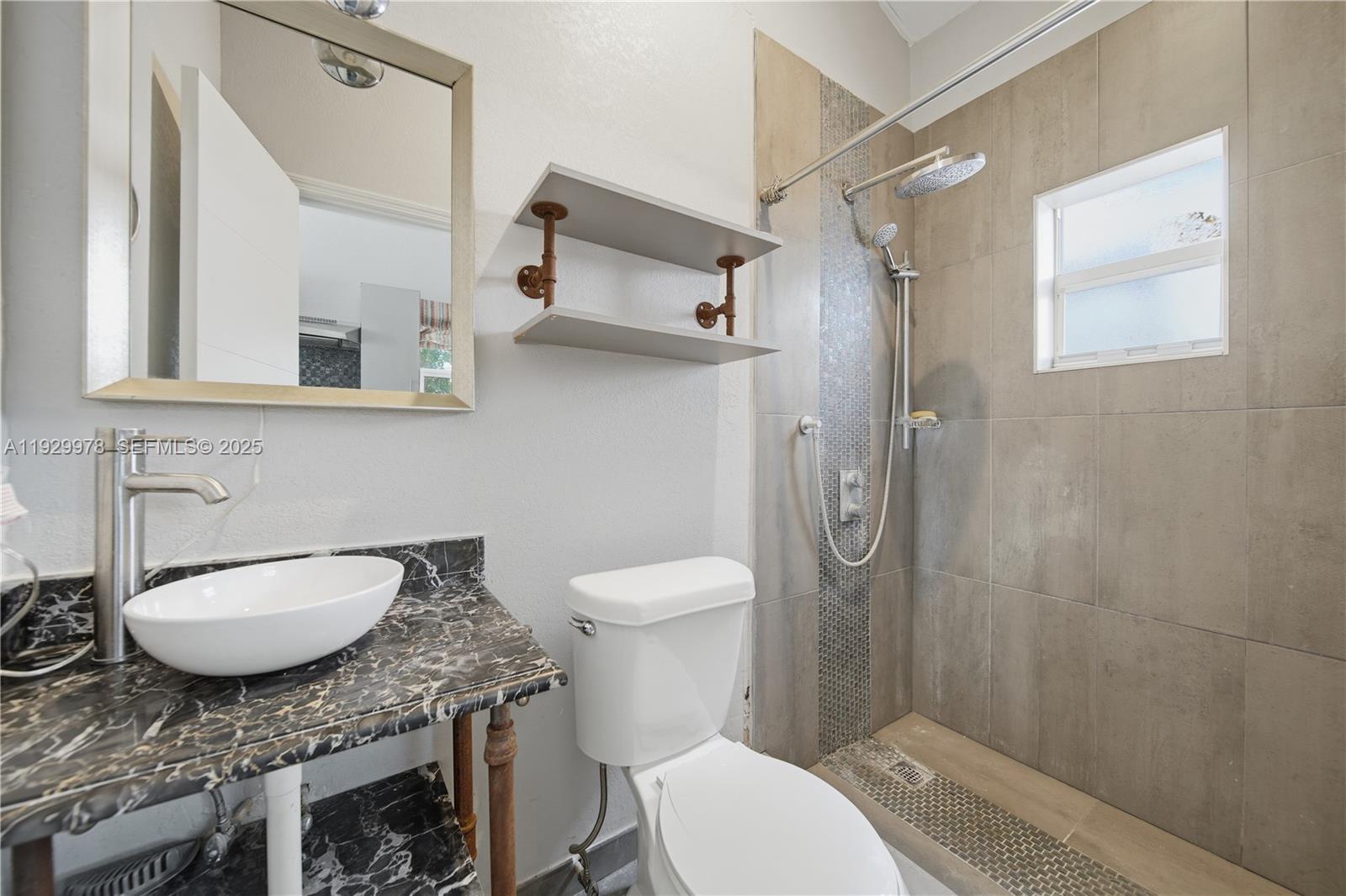 WESTWOOD LAKE 11TH ADDN - Residential