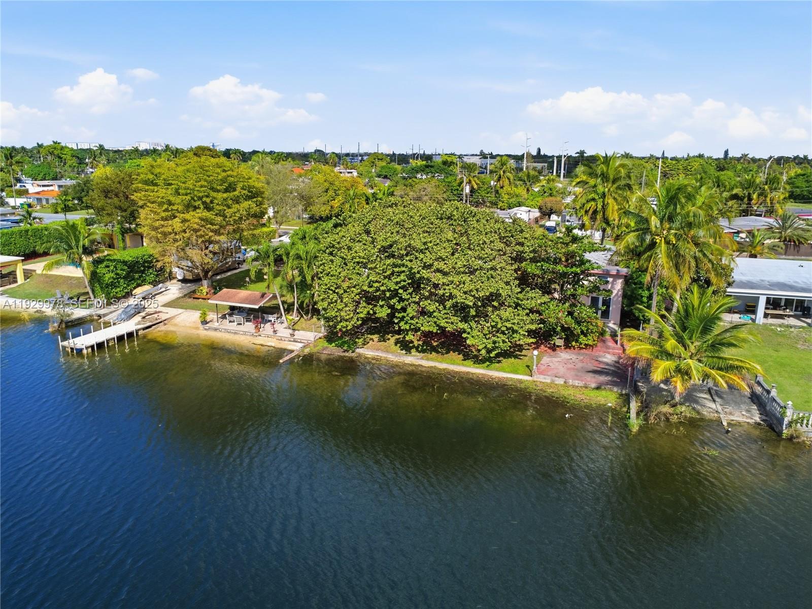 WESTWOOD LAKE 11TH ADDN - Residential