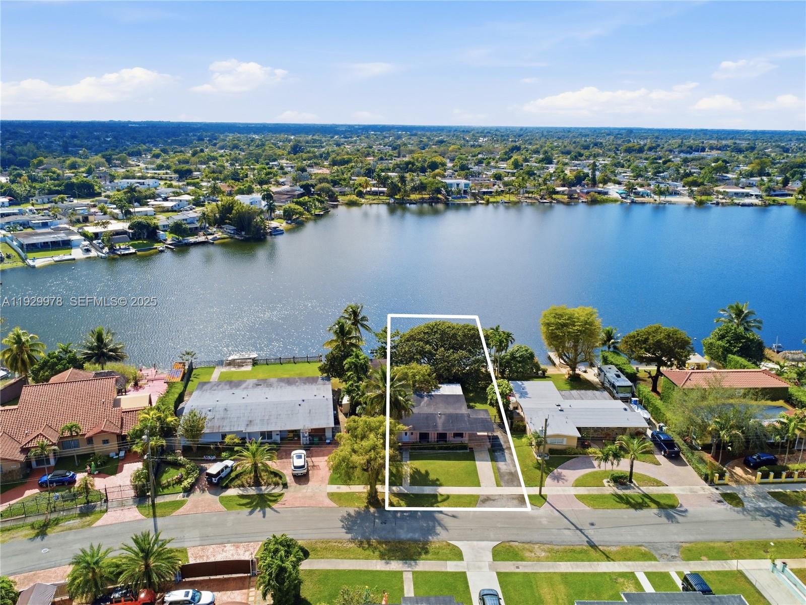 WESTWOOD LAKE 11TH ADDN - Residential