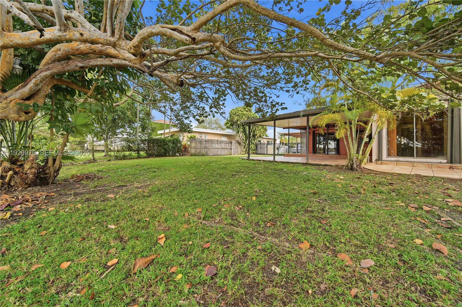 WESTWOOD LAKE 11TH ADDN - Residential