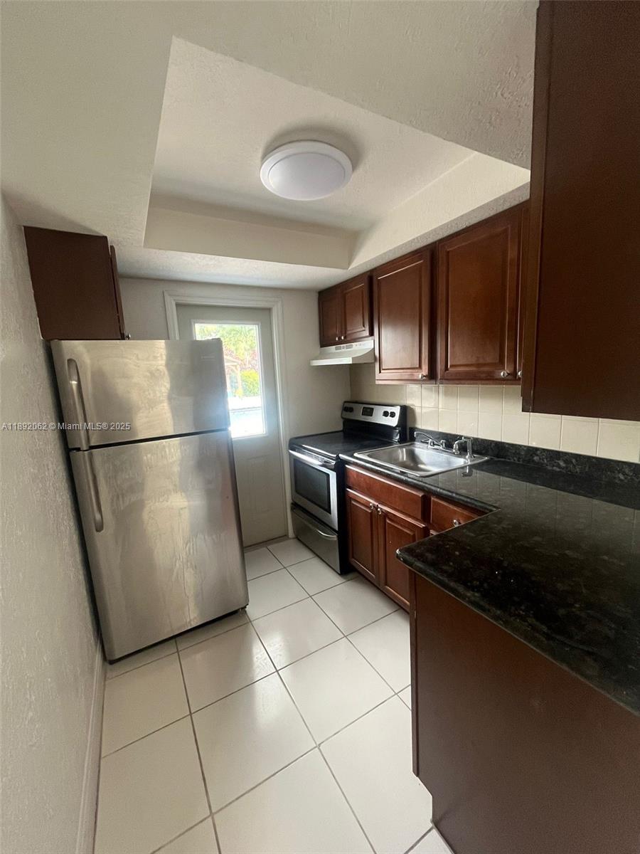 RIVERSIDE ADD AMEN PLAT - Residential Lease