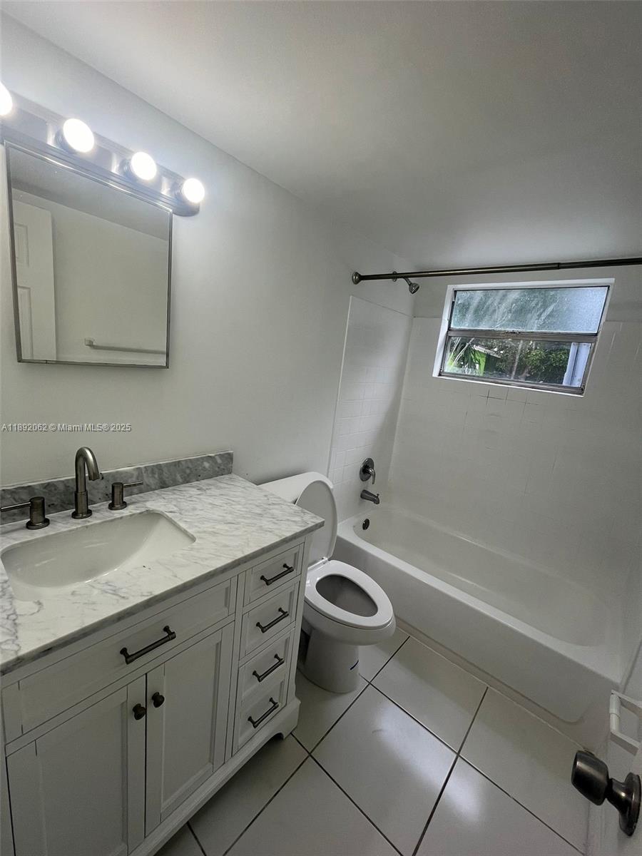 RIVERSIDE ADD AMEN PLAT - Residential Lease