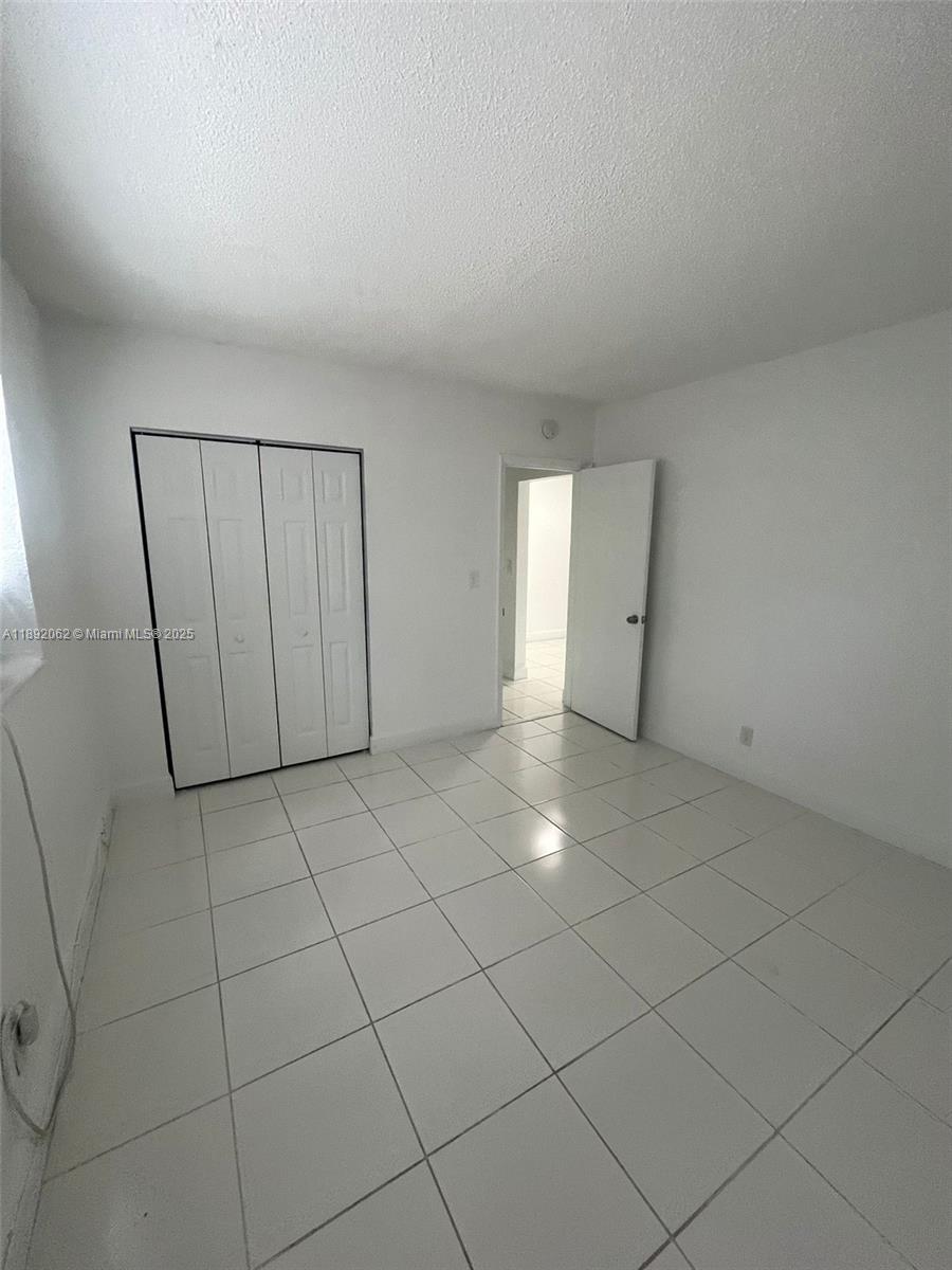 RIVERSIDE ADD AMEN PLAT - Residential Lease