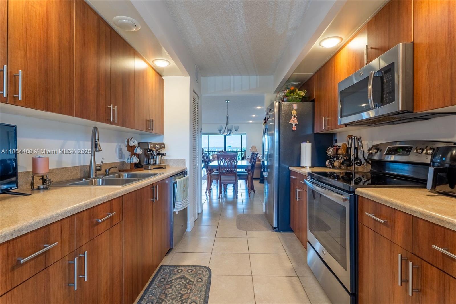 Welcome to carefree living in this beautiful 55+ community! This well maintained condo offers comfort and convenience with access to exceptional amenities, including a sparkling pool, pickleball courts, on-site restaurants, movie theatre and complimentary transportation services. Enjoy an active, social lifestyle in a vibrant neighborhood designed for your needs. Don't miss this opportunity to live the lifestyle you deserve!