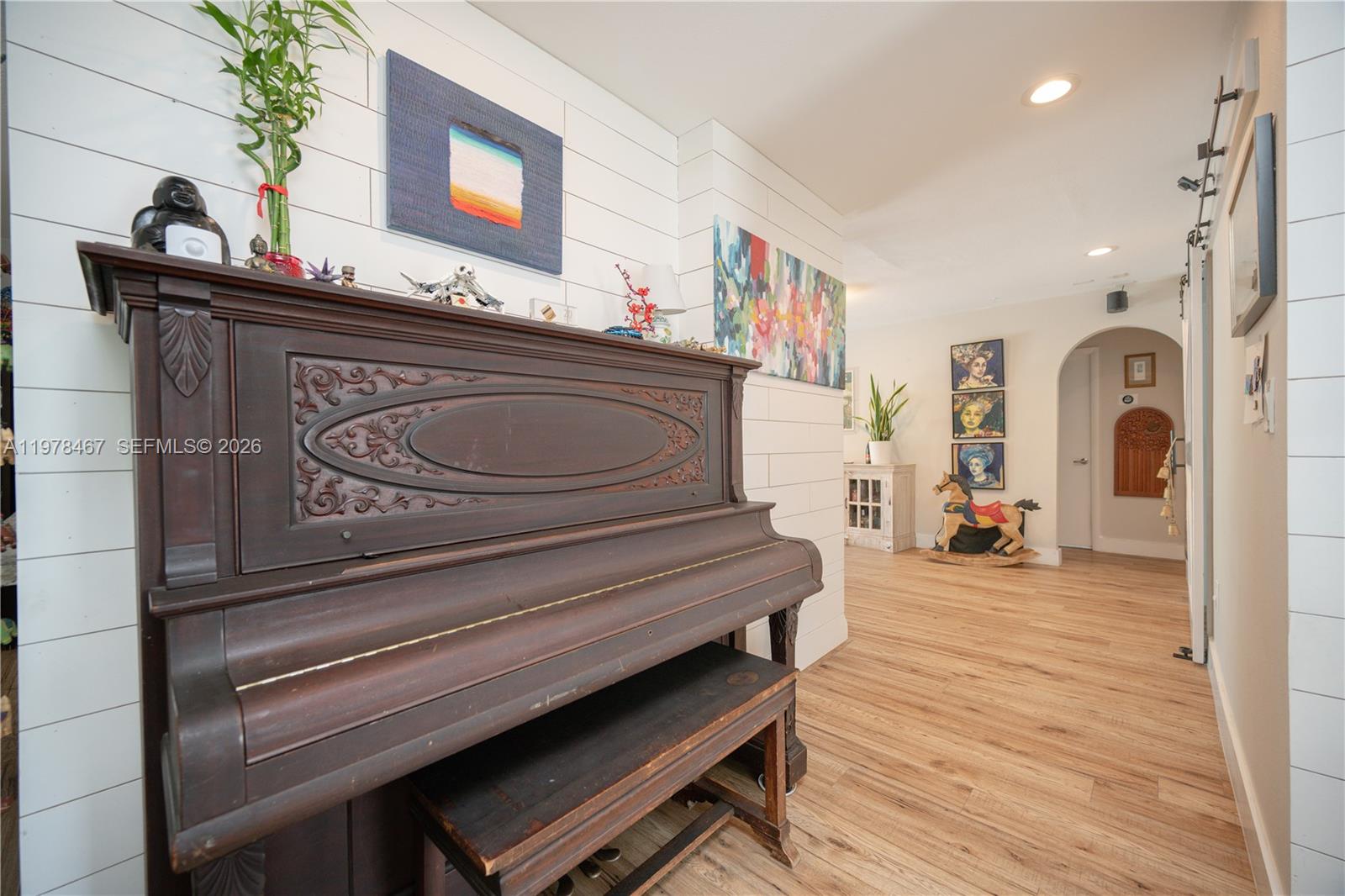 WHISPERING PINES EST SEC - Residential