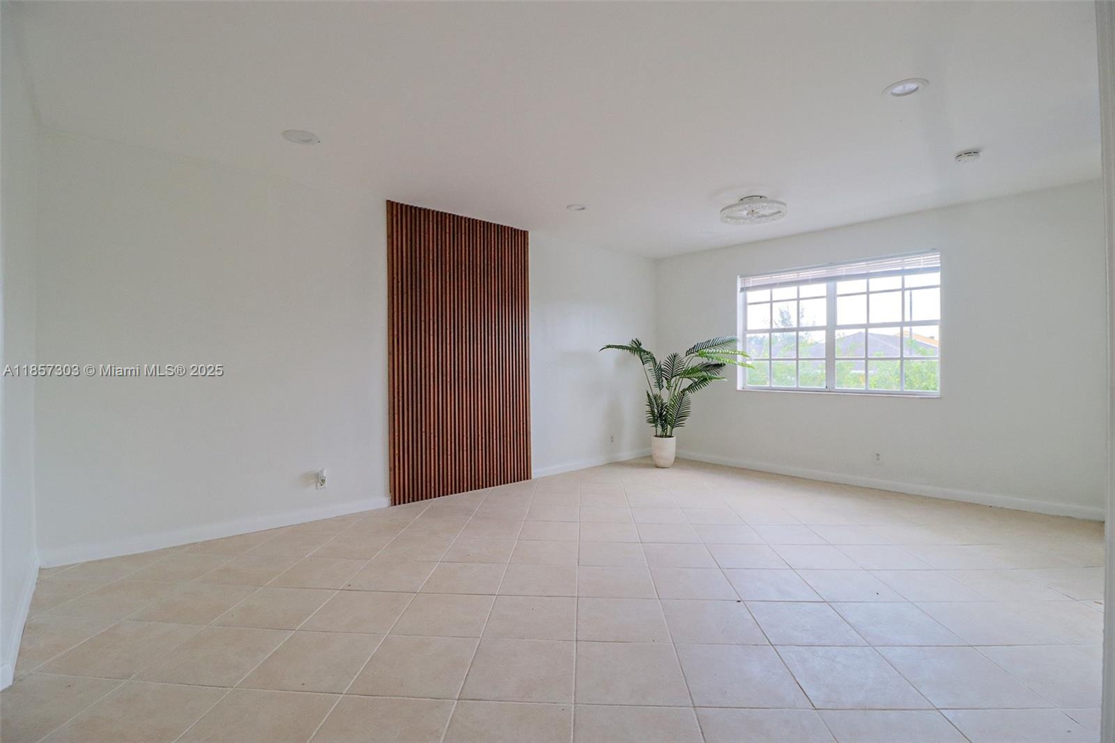 WINDMILL LAKES IV CONDO - Residential