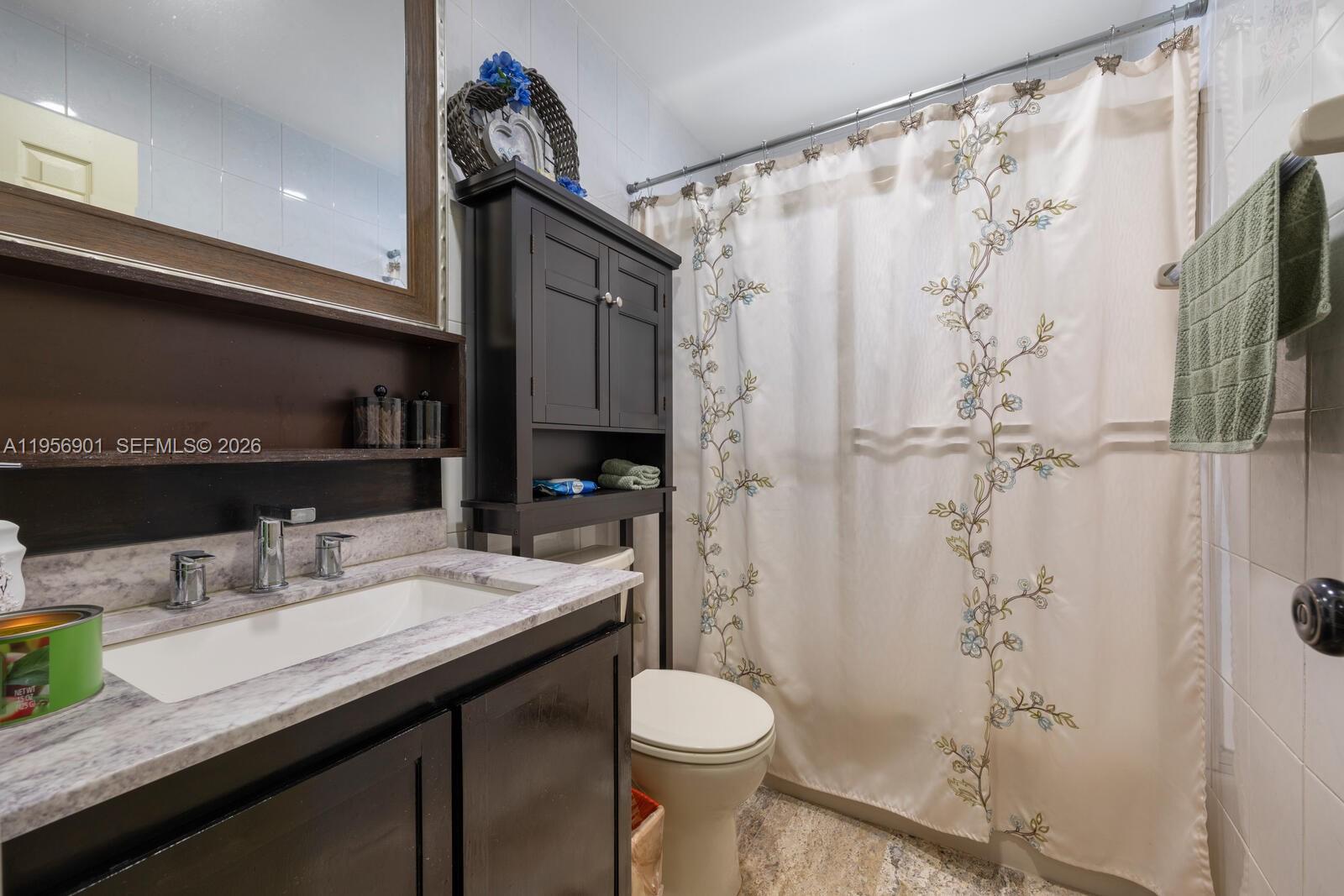 HARTFORD PLACE - Residential