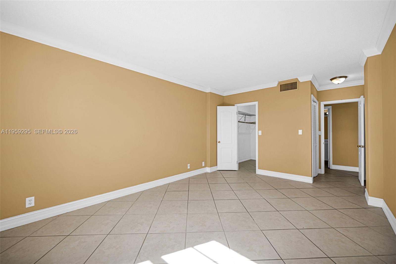 ISLAND PLACE AT NORTH BAY - Residential Lease