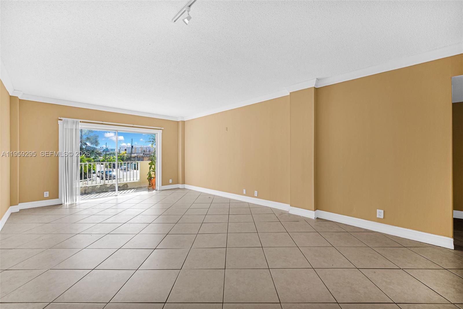 ISLAND PLACE AT NORTH BAY - Residential Lease