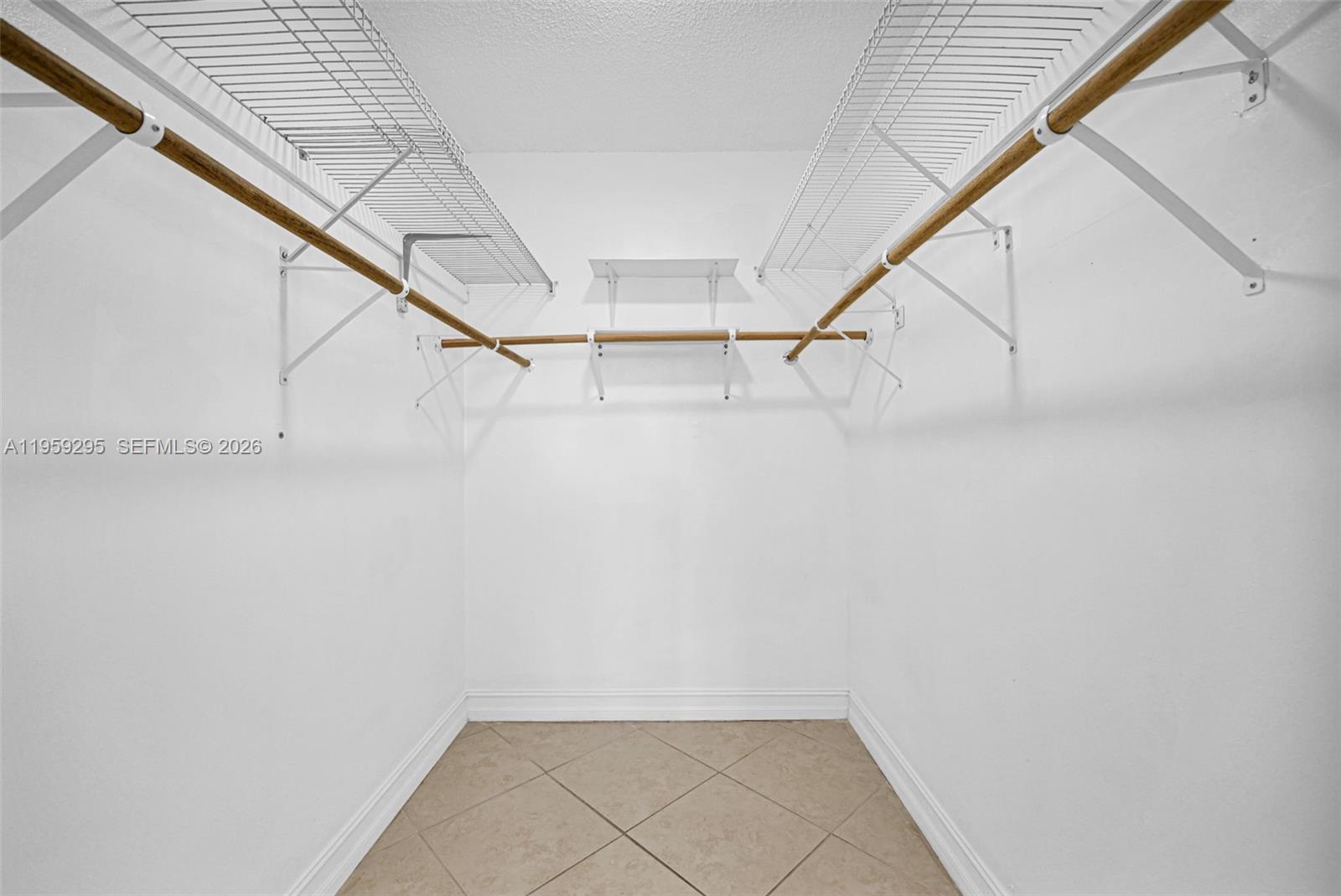 ISLAND PLACE AT NORTH BAY - Residential Lease