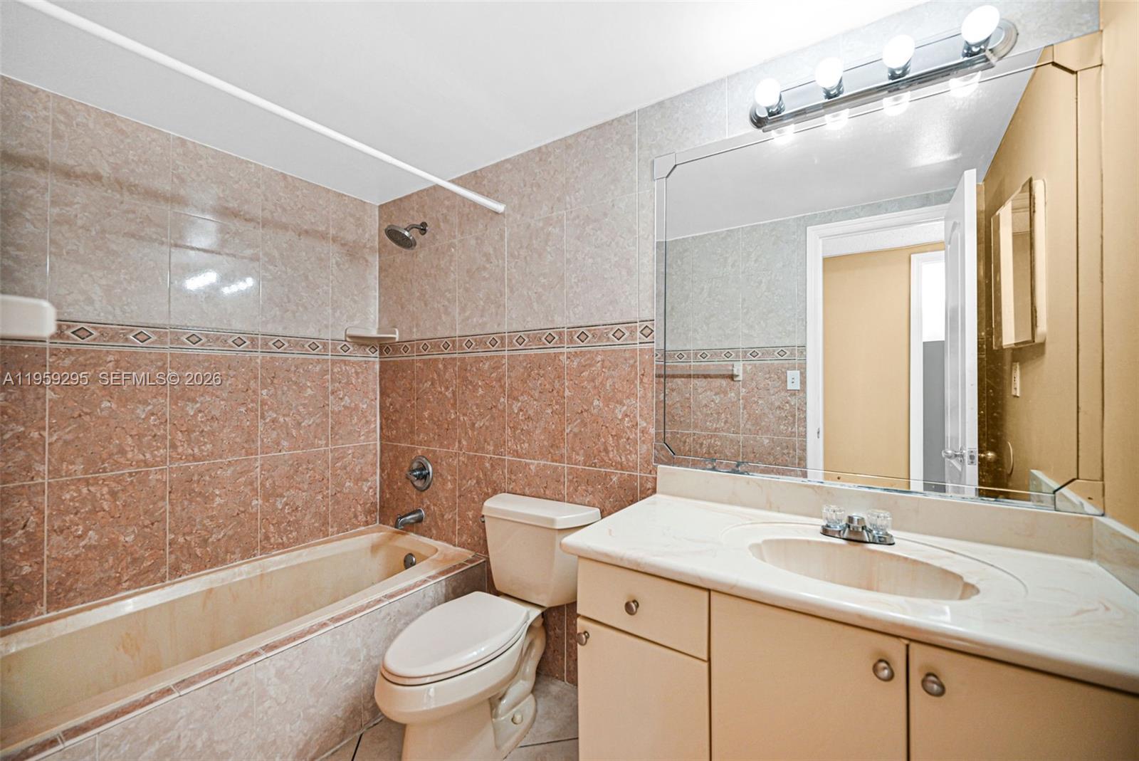 ISLAND PLACE AT NORTH BAY - Residential Lease