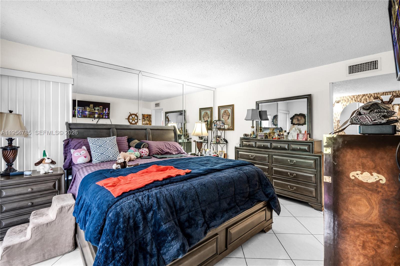 KENLAND POINTE CONDO II - Residential