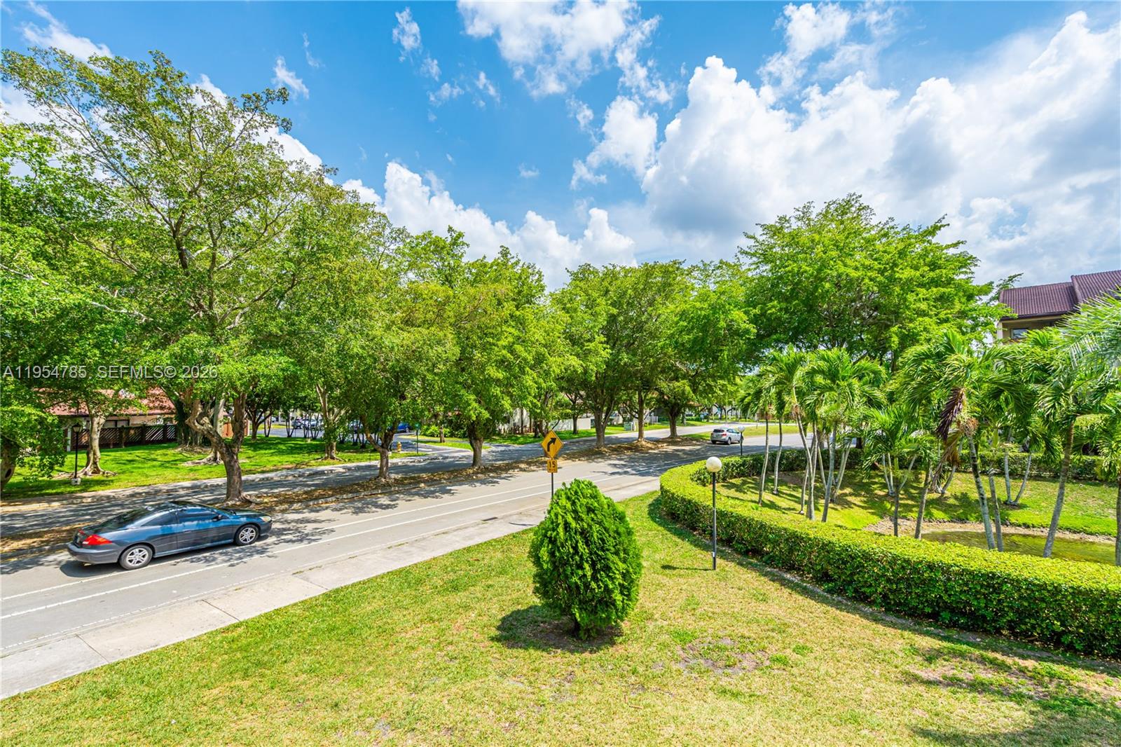 KENLAND POINTE CONDO II - Residential