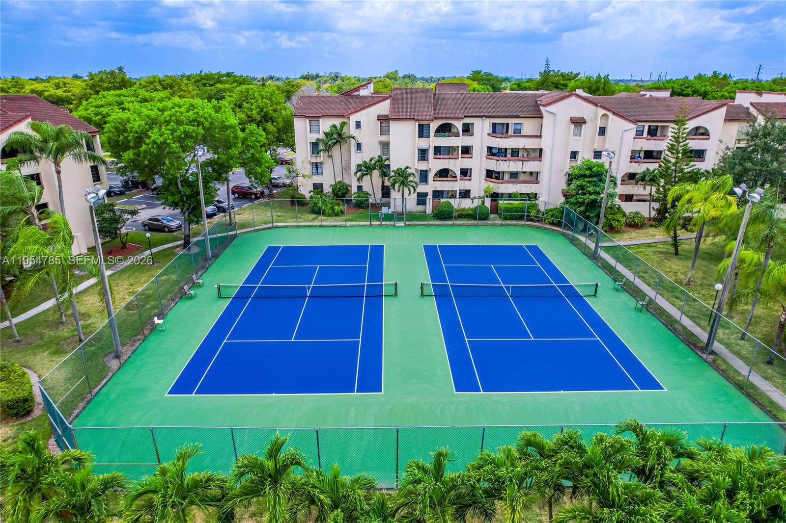 KENLAND POINTE CONDO II - Residential