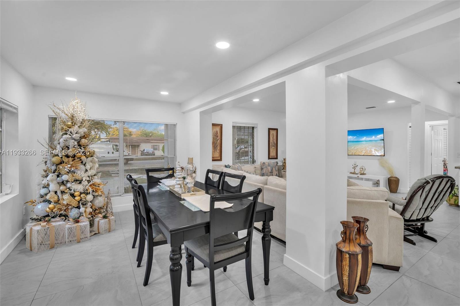 BISCAYNE HIGHLANDS - Residential