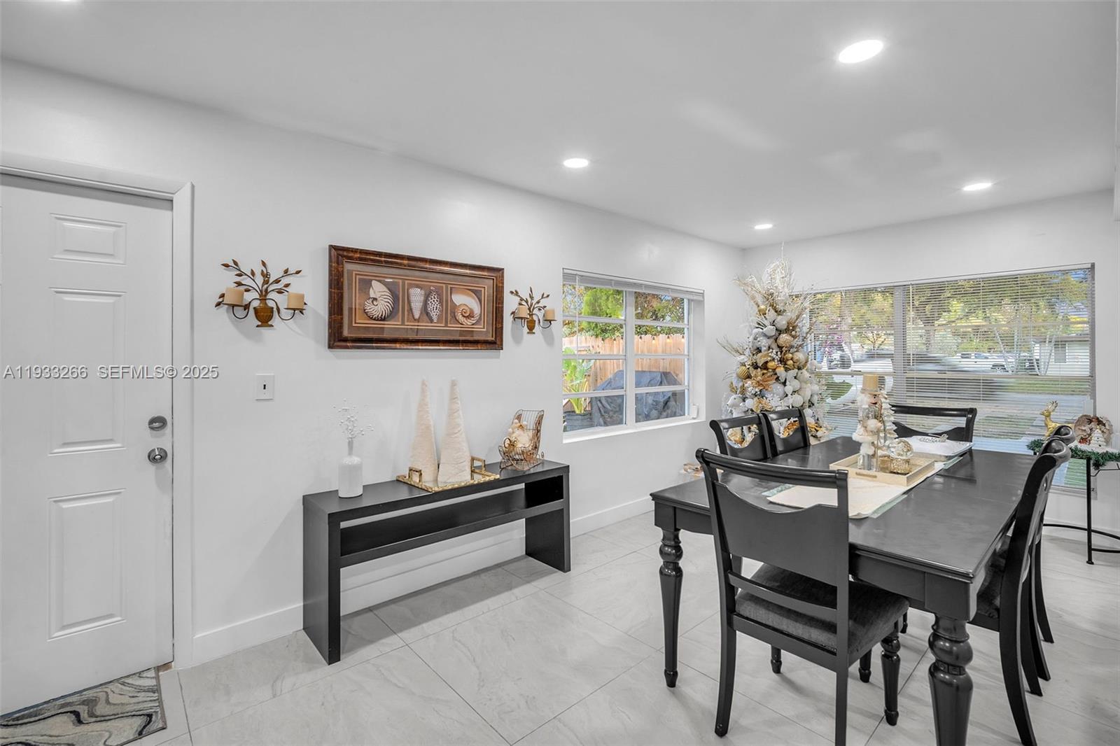 BISCAYNE HIGHLANDS - Residential