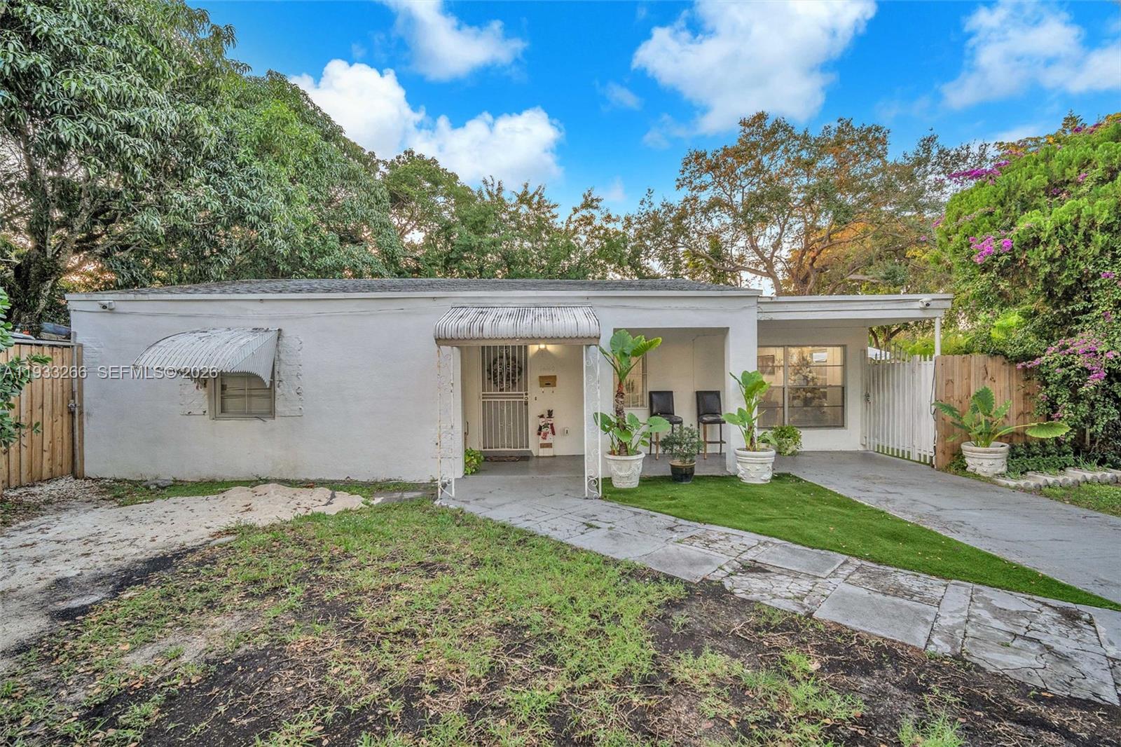 BISCAYNE HIGHLANDS - Residential