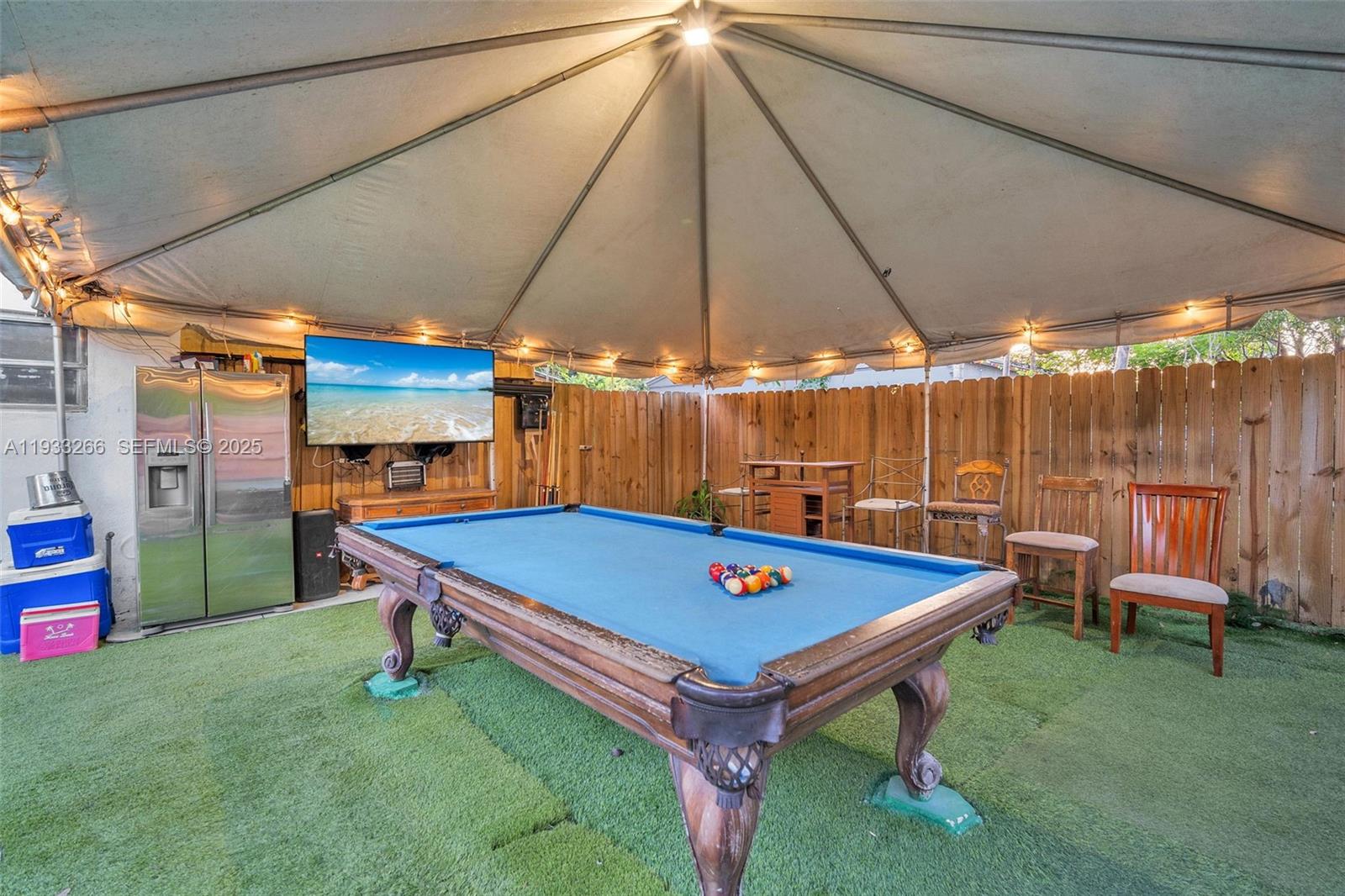 BISCAYNE HIGHLANDS - Residential