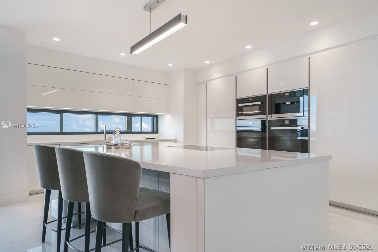 18555 COLLINS AVENUE COND - Residential