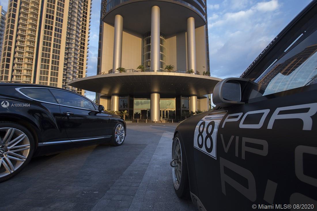 18555 COLLINS AVENUE COND - Residential