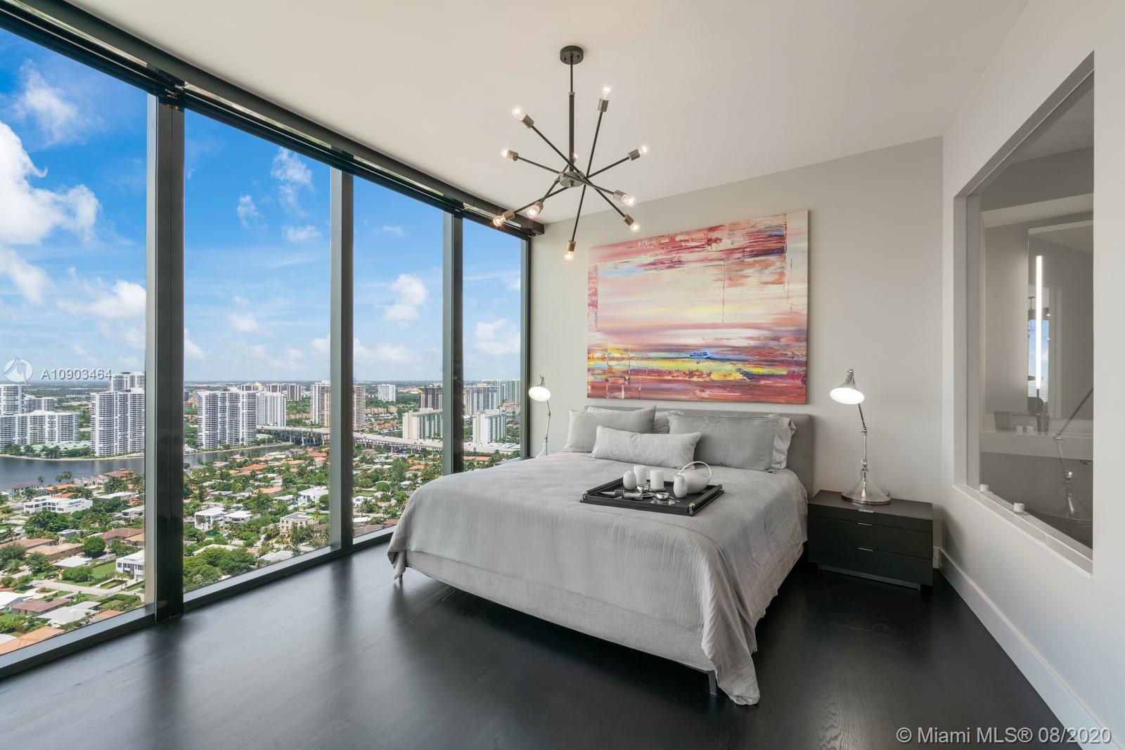 18555 COLLINS AVENUE COND - Residential