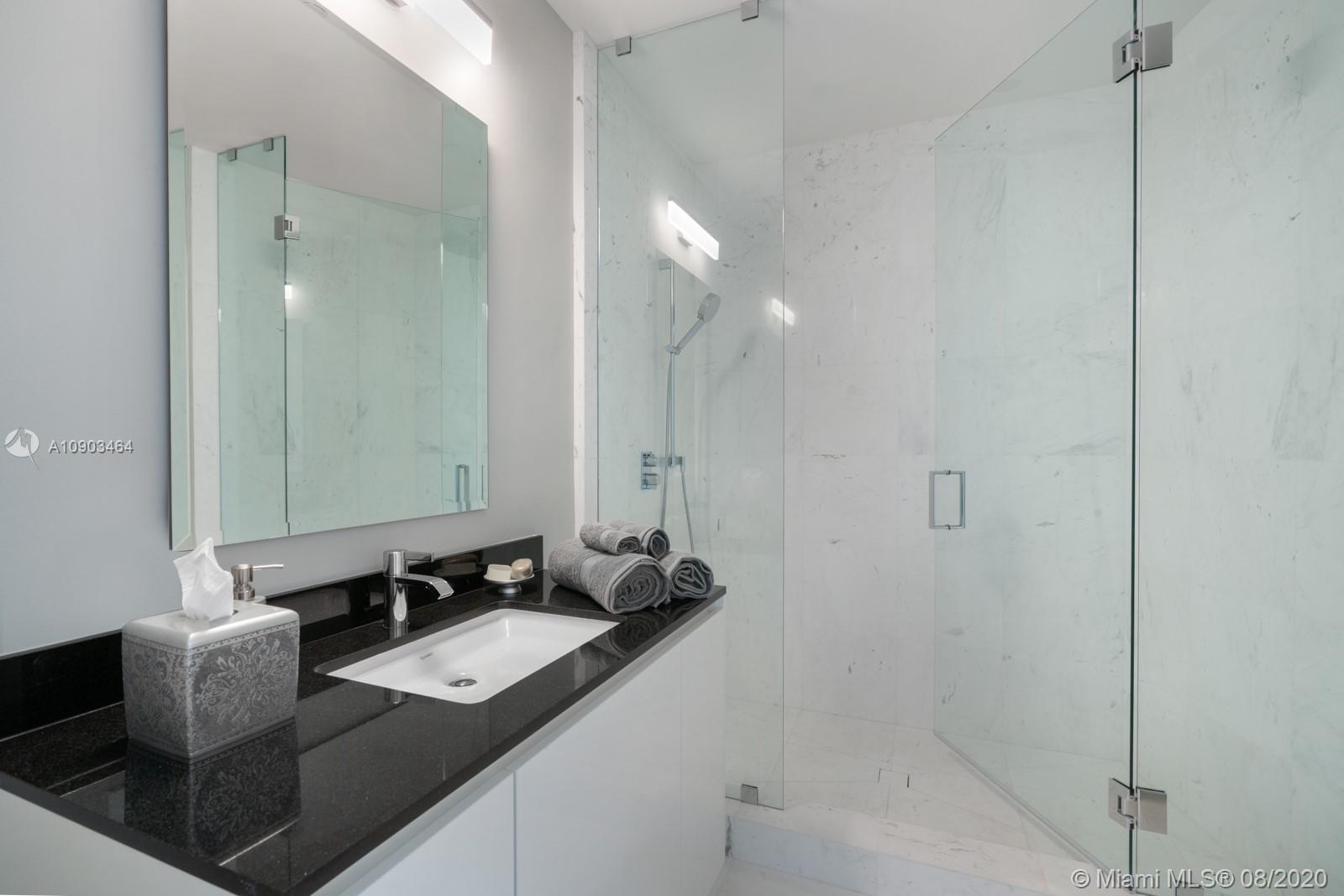 18555 COLLINS AVENUE COND - Residential