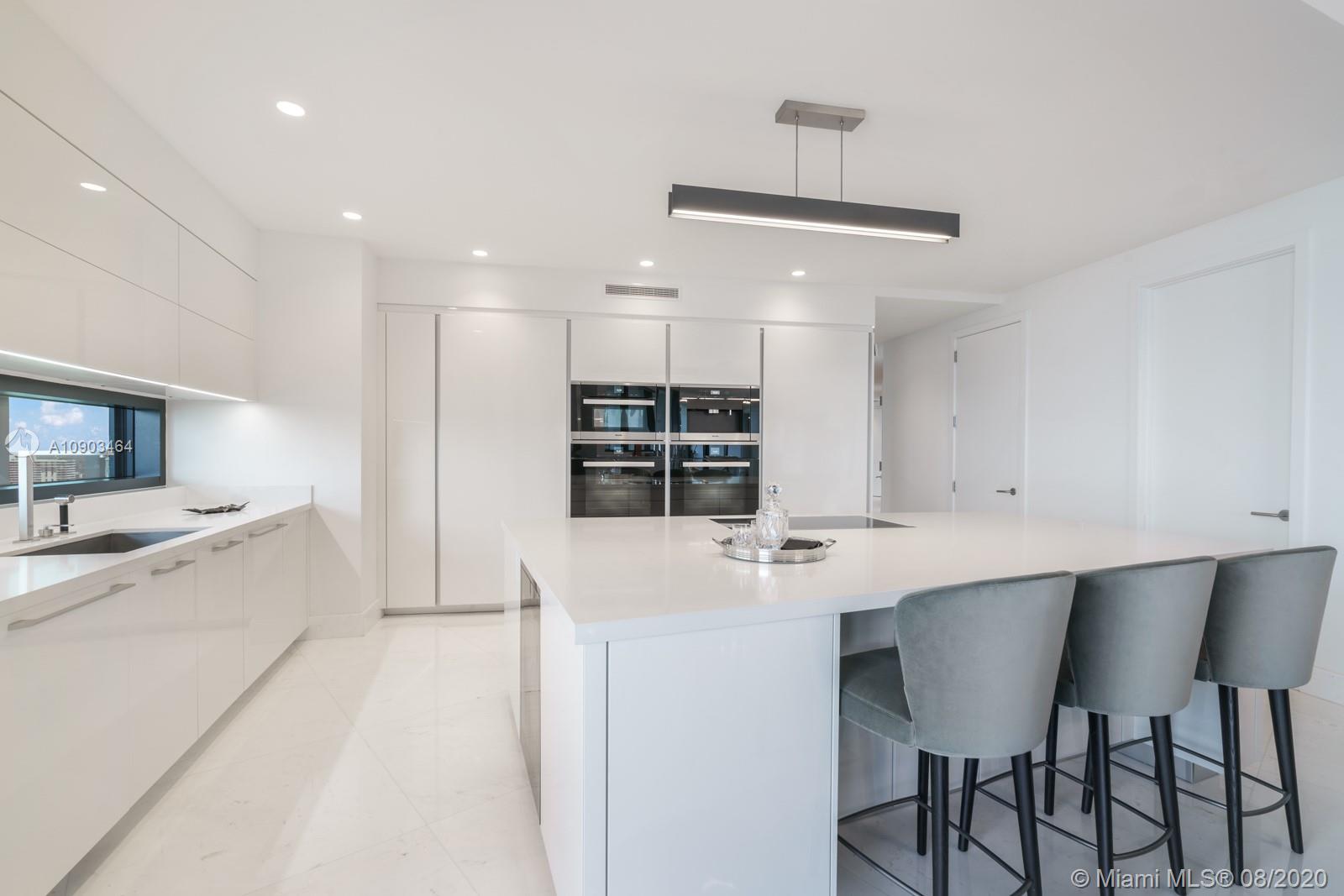 18555 COLLINS AVENUE COND - Residential