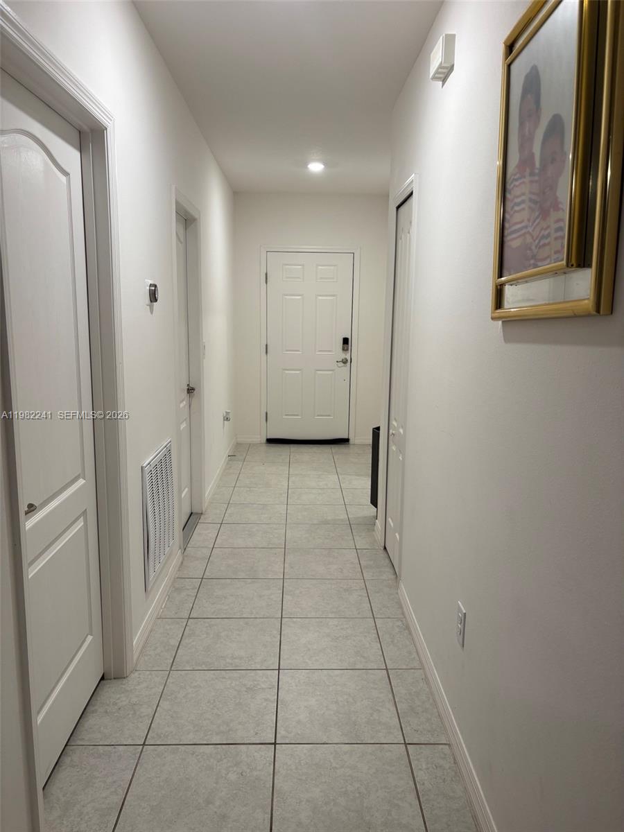 VERO LAKE ESTATES UNIT F - Residential