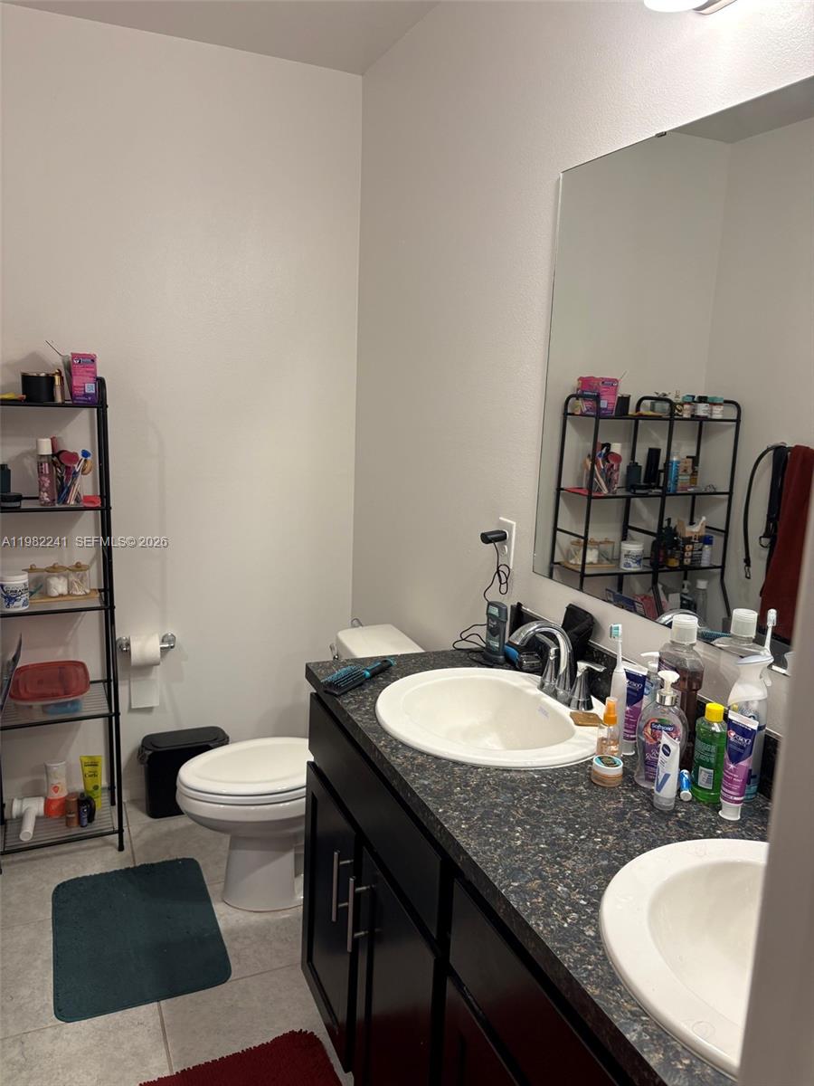 VERO LAKE ESTATES UNIT F - Residential