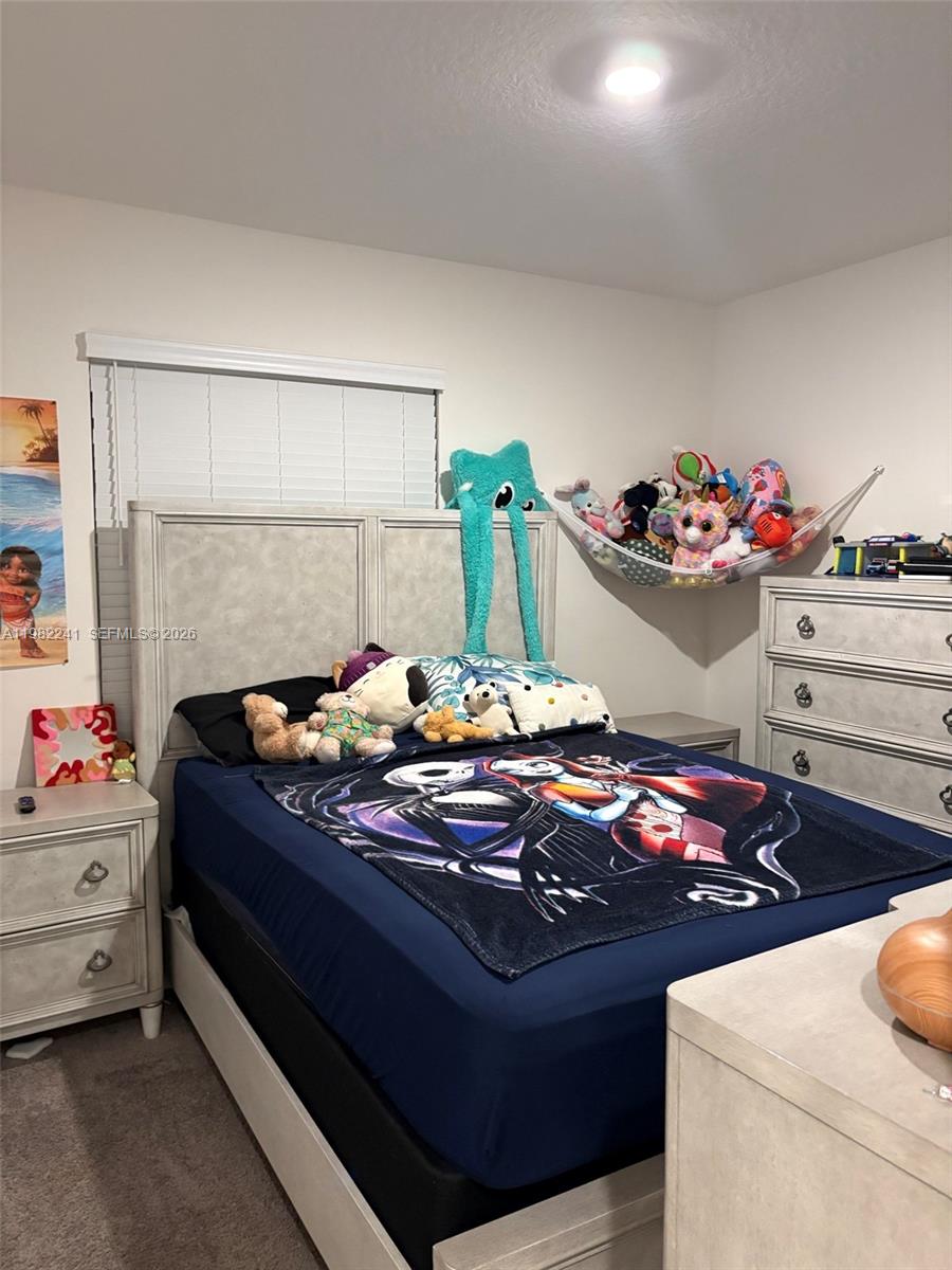 VERO LAKE ESTATES UNIT F - Residential