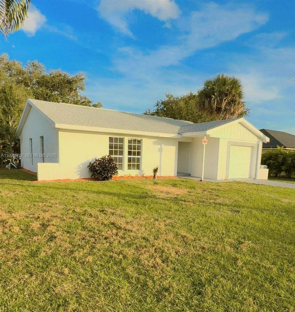 Photo of 356 18th Ave, Vero Beach, FL 32962 (MLS # A11926339)