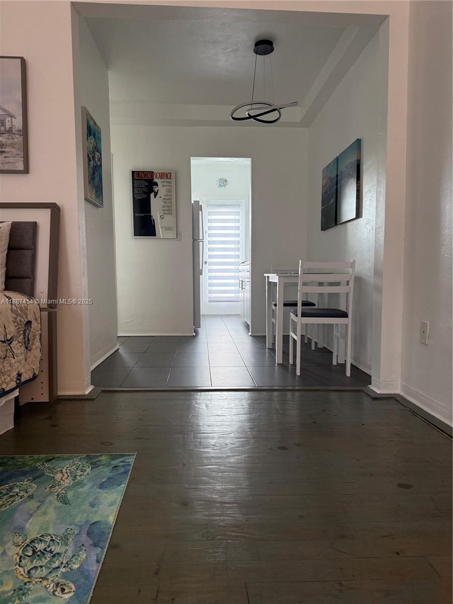 1060 Pennsylvania Ave 18